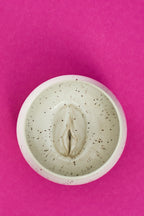 Handgemachte Vulva Tasse - gross -  Keramik Unikat in Stracciatella 🤍